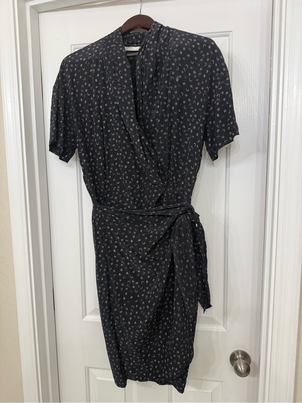 Vintage (vintage size 12) Dana Buchman Black Printed Wrap Midi Dress Size 6-8